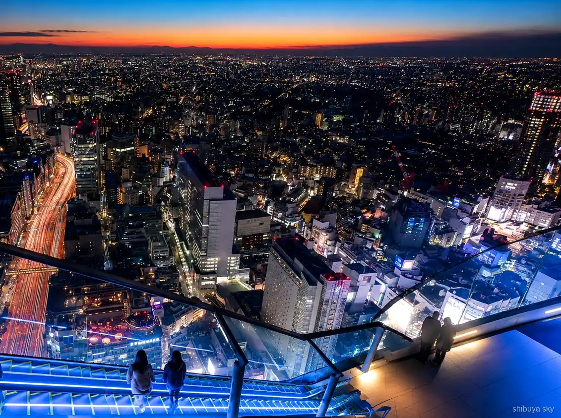 Excursió de posta de sol a Shibuya Sky, skyline de la ciutat al capvespre