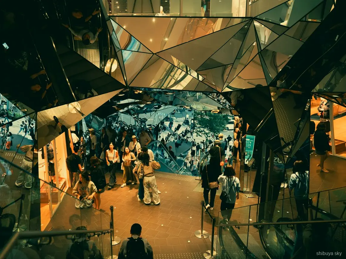 Shibuya Sky aftentur, boutiquer på Cat Street