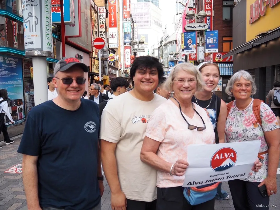 Shibuya Sky bilety, wycieczka o popkulturze: przewodnik i goście w Shibuya